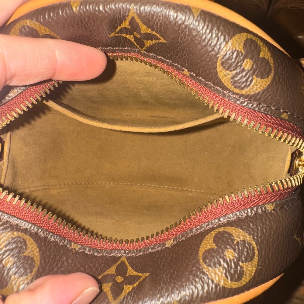 Louis Vuitton bag - Picture 3 of 6